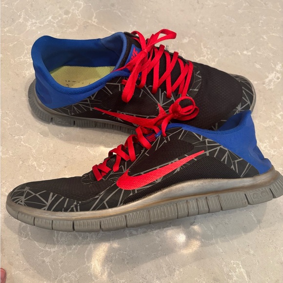 Nike 4.0 v3 Running shoes - BLACK/RED/BLUE - size 11.5 - Picture 6 of 9